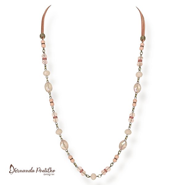 Colar médio c/ cordão, cristais e contas - rosa empoeirado 12699