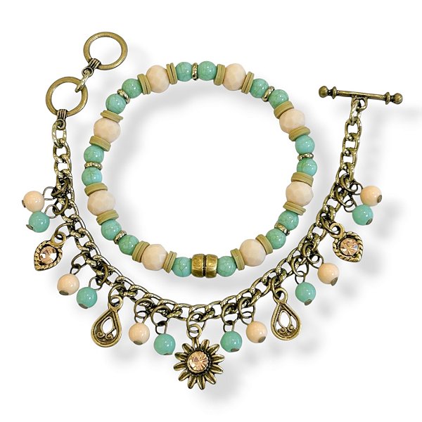 Kit c/ 2 pulseiras de cristais, contas e berloques candy color - 12989