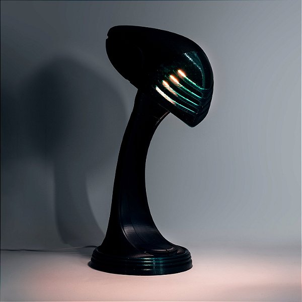 Luminária de Mesa Alienígena Biomecânica