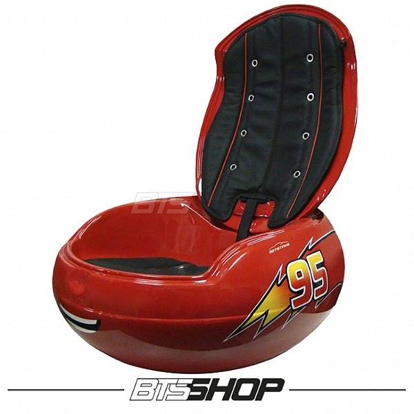 Cadeira Egg customizada - Versão Lightning McQueen