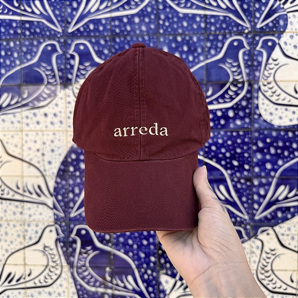Boné Arreda - bordô