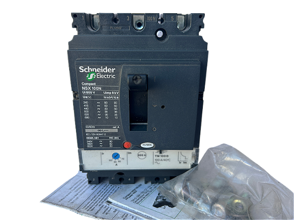 Disjuntor tripolar 100A NSX100N TM100D 3P3D LV429840 Schneider Electric