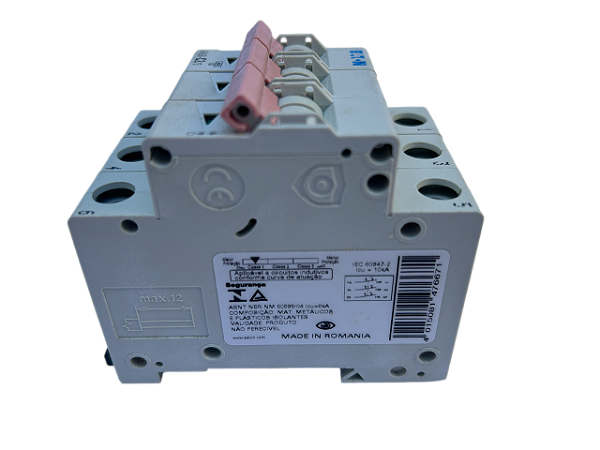 Disjuntor tripolar 2A curva C 6kA FAZ6-C2/3 150862 Eaton