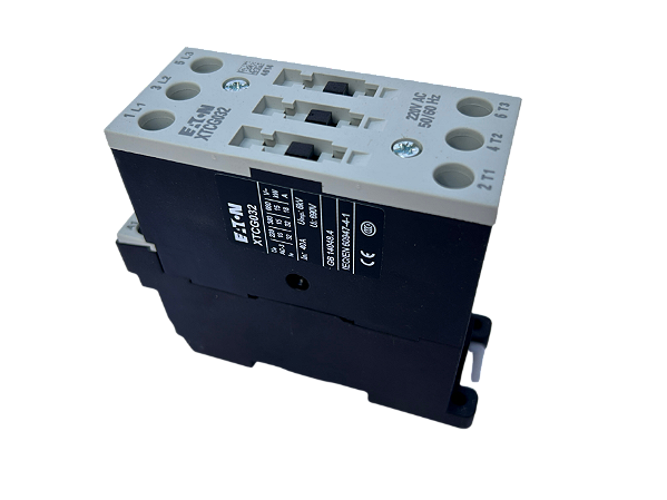 Contator tripolar 32A 220V XTCG032C00AO Eaton