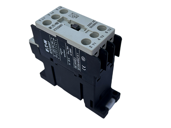 Contator tripolar 7A 220V XTCG007B00AO Eaton