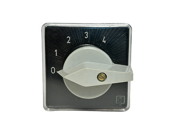 Seletora 3 polos 4 posições e 1 posição "0" 0-1-2-3-4 16A fixação topo STO43/16E Semitrans