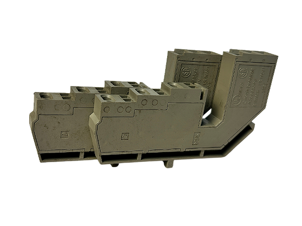 2 pçs Borne 3 Fios P/ Chassis Nt 33098 Schneider