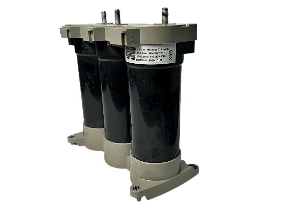 Capacitor trifásico 10,4KVAR 440/480V 60Hz Varplus2 51329 Schneider Electric