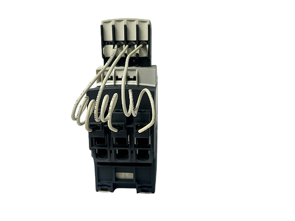 Contator tripolar para capacitor 40KVAR/400V 220VCA LC1DTKM7 Schneider Electric