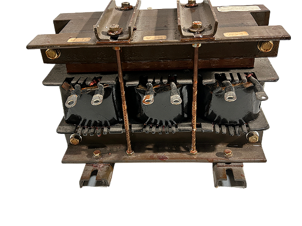 Reator de dessintonia trifásico para capacitor 50KVAR/440V GAJ076 MR Severo usado