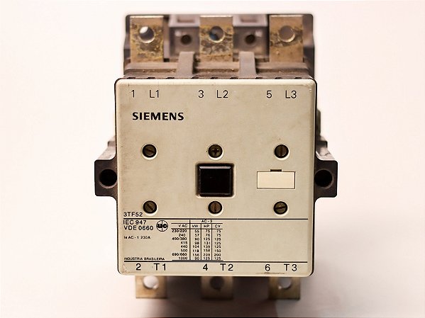 Contator tripolar 170A 2NA+2NF 220-240VCA/VCC 3TF5222-0AN1 Siemens