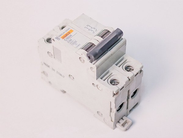 Disjuntor bipolar 50A C60H 24992 Schneider Electric Usado