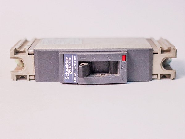 Disjuntor monopolar 40A EZC100H1040 Schneider Electric Usado