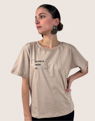 Camiseta Nunca Nem Vi