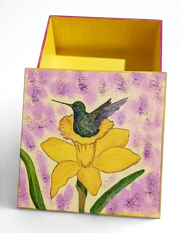 Caixa de Decoupage - Beija-flor por Débora Artes