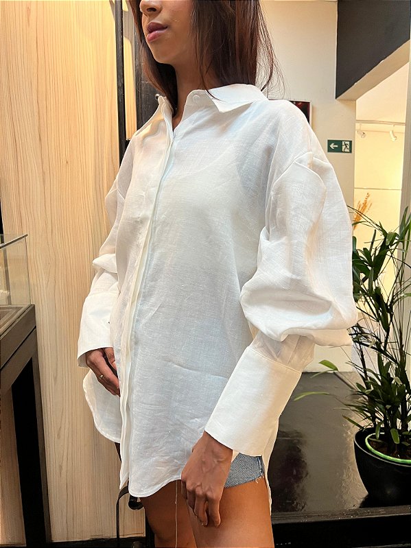 CAMISA OVERSIZED EM LINHO