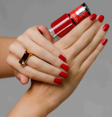 ESMALTE TRADICIONAL CORA VERMELHO AMOR 10ml  44
