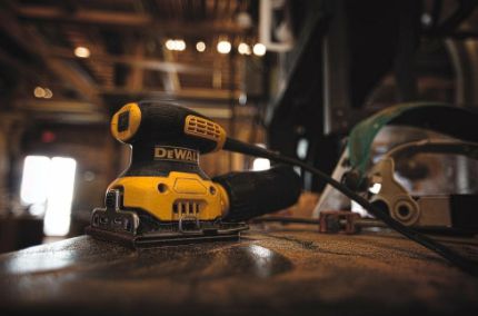 LIXADEIRA ORBITAL ELETRICA 127V 1/4POL. - DEWALT