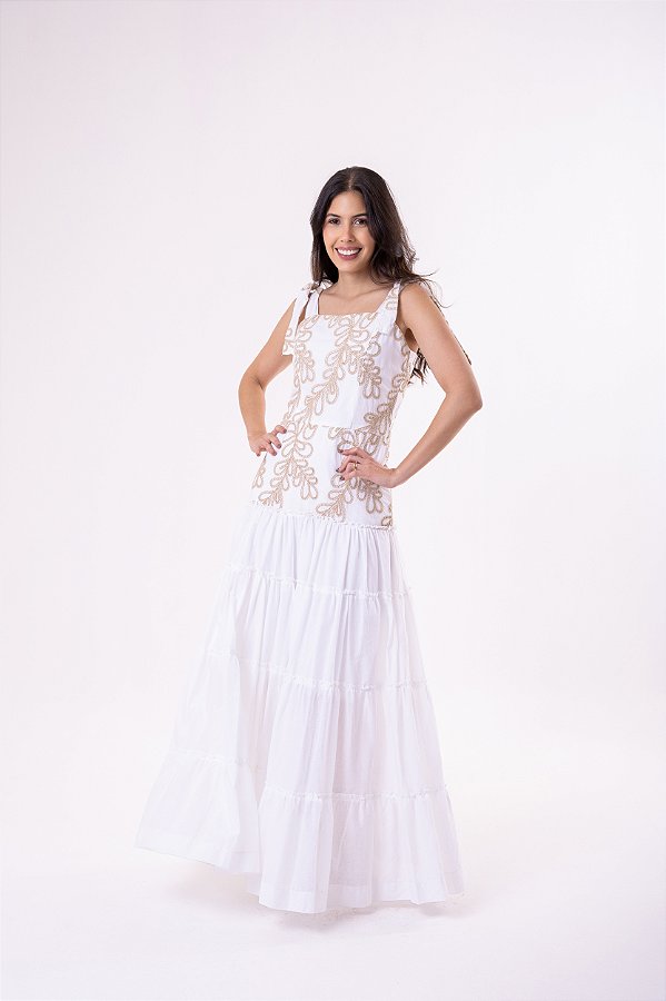 Vestido cambraia com bordado
