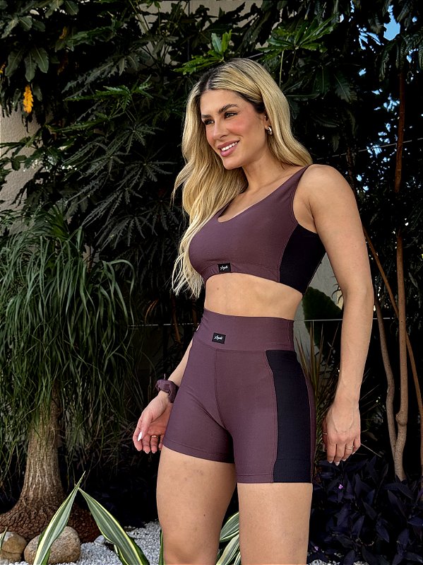 Conjunto Fitness Grécia Marrom com Preto