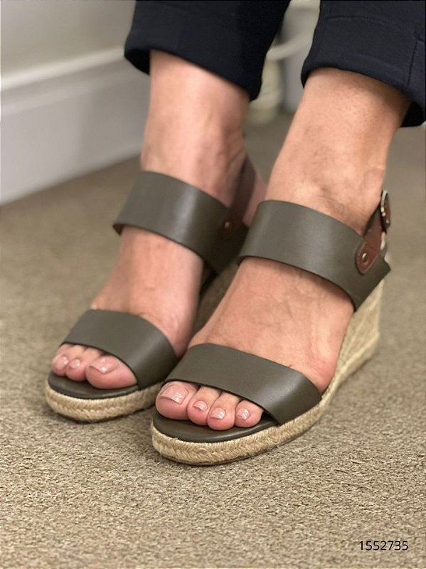 C.Shoes Sandalia 112111 Verde Musgo