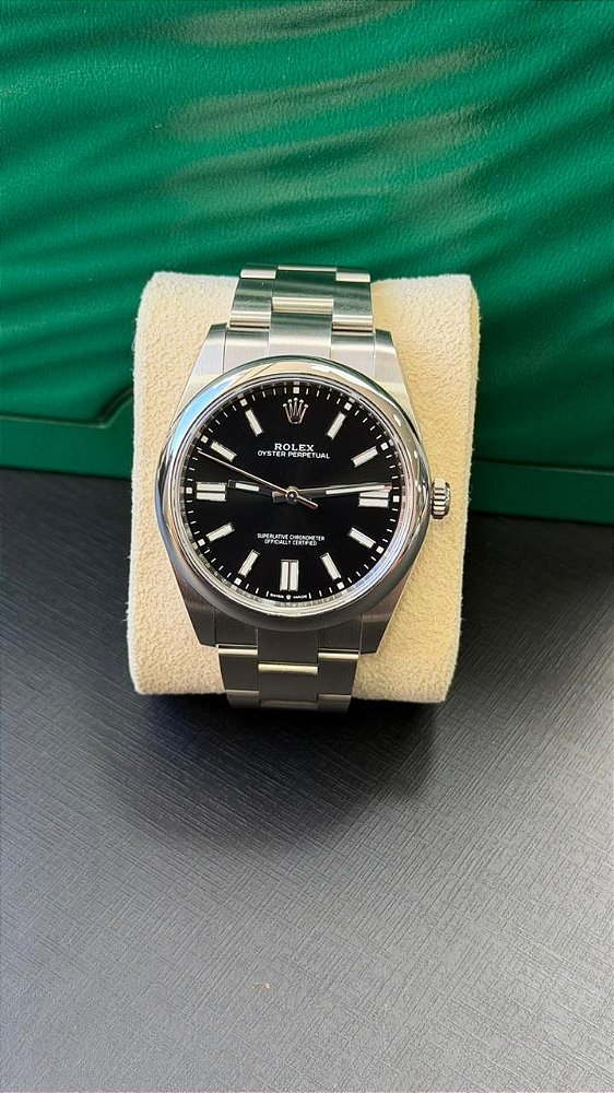ROLEX OYSTER PERPETUAL BLACK