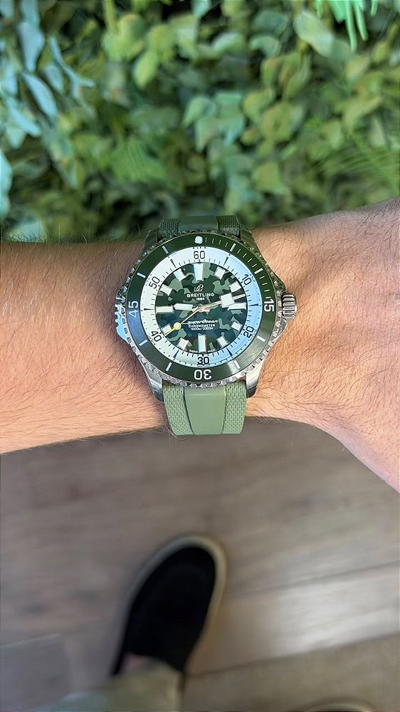BREITLING SUPEROCEAN AUTO 46 SUPER DIVER