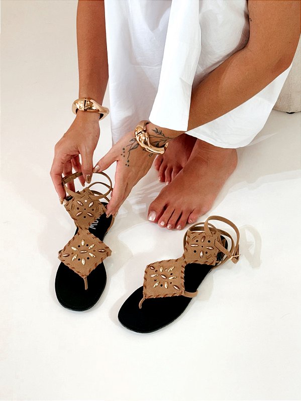 Rasteira Feminina Yara – Palha