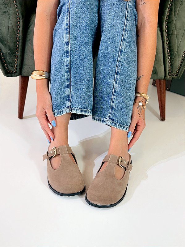 Clog Feminino Diana – Taupe com Fivela Lateral | Glow Store