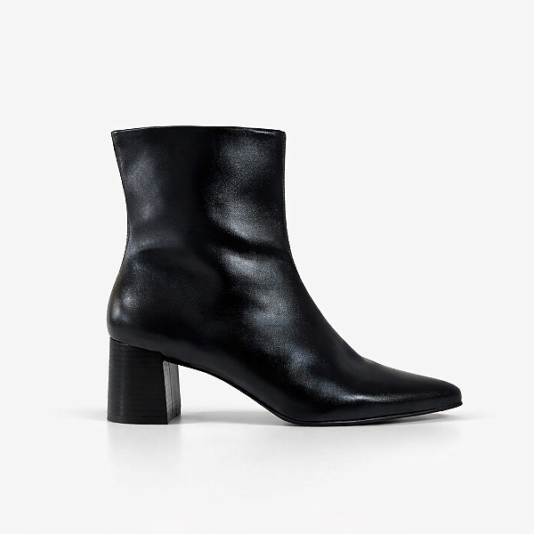 Bota Feminina Marie – Preta com Salto Bloco