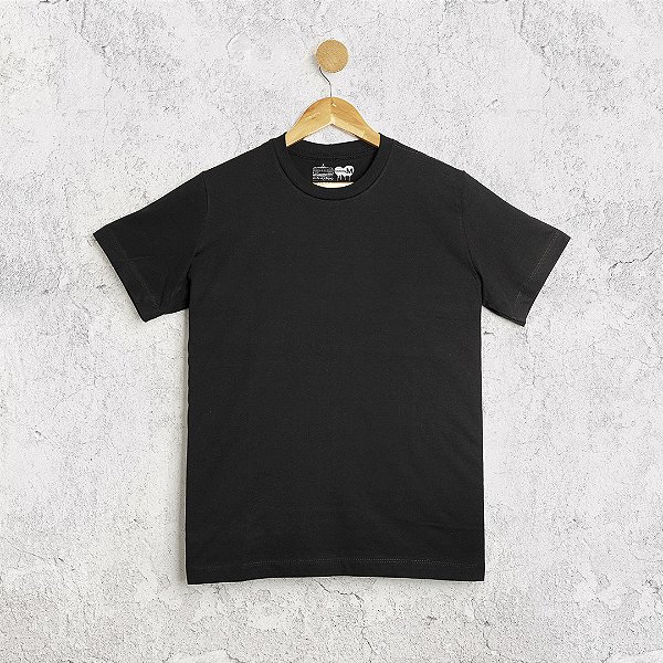 Camiseta Preta Convencional