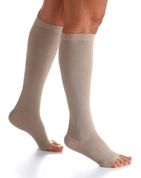 Meia Sigvaris Algodão Super 20-30mmhg 3/4 Cor Bege