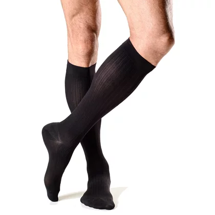 Meia Sigvaris Actitud 20-30 mmHg Cor Preto