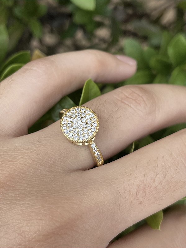 Anel Solitário Cravejado com Microzircônia