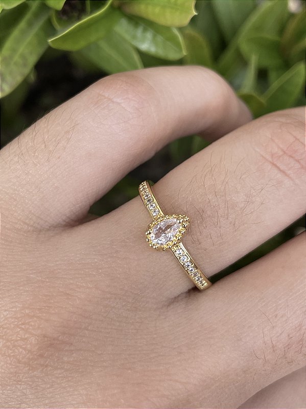 Anel Cravejado com Zircônia Linha Finha