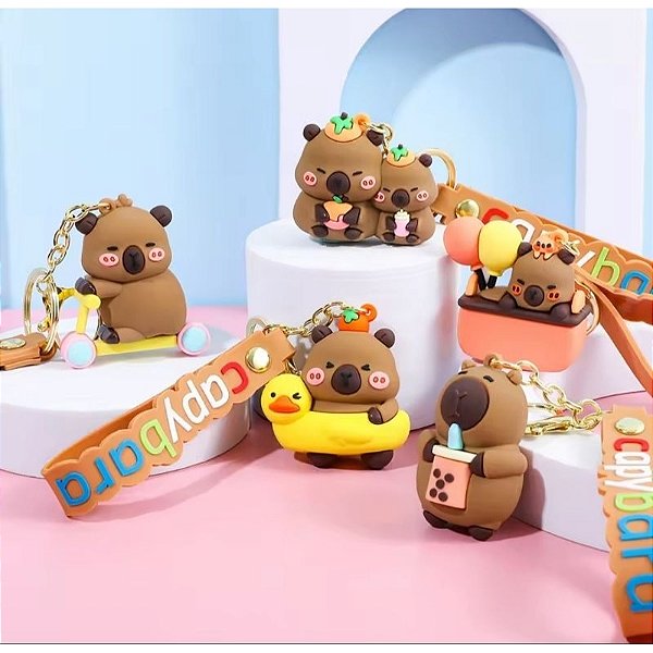 Chaveiro Emborrachado Fofo Capivara Vários Modelos - 1 Unidade