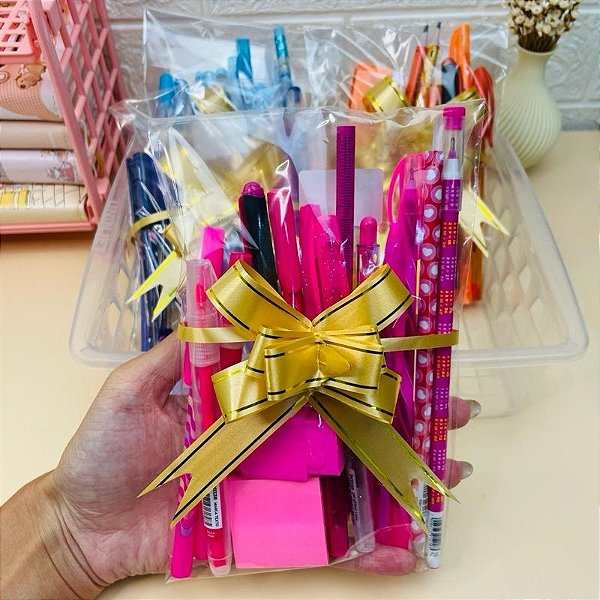 Box Papelaria 15 Itens Sortidos Dia a Dia Kit Escolar e Office Canetas Marca Texto Borracha Cola Estilete Ideal para Pre