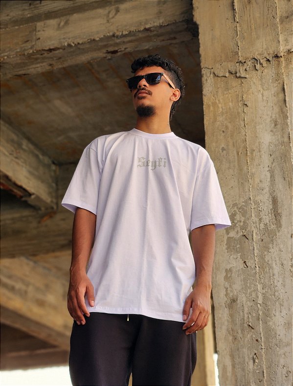 Camiseta Oversized Estampa LOGO 1 - Branco
