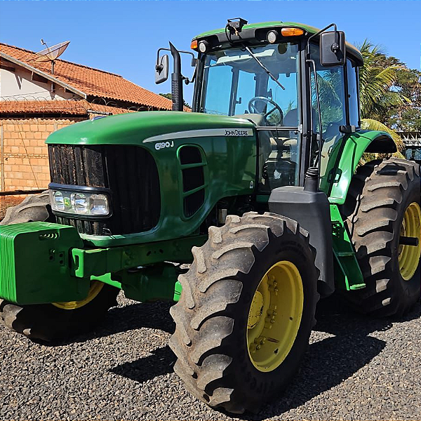 TRATOR JOHN DEERE 6190J – ANO 2017