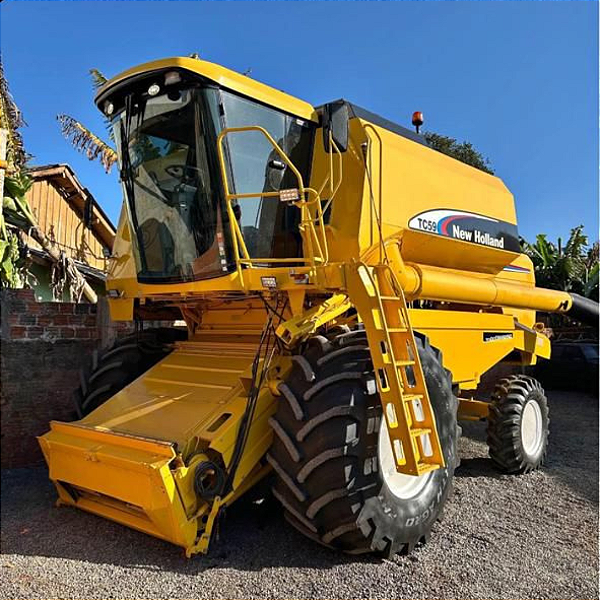 COLHEITADEIRA NEW HOLLAND TC59 – ANO 2003