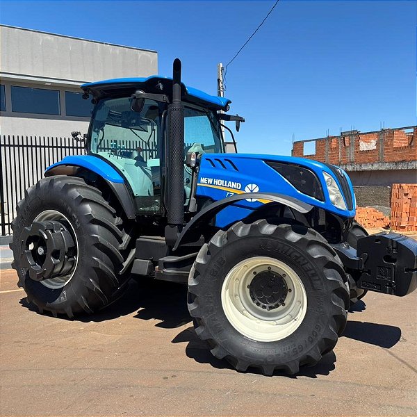 TRATOR NEW HOLLAND T7 240 (197CV) - Ano 2021