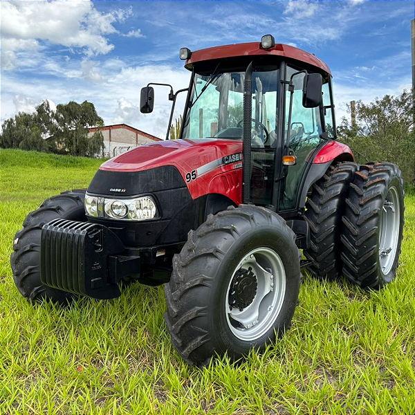TRATOR CASE FARMALL 95 - ANO 2013