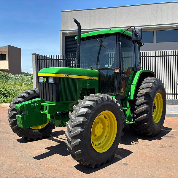 TRATOR JOHN DEERE 6300 - ANO 2002
