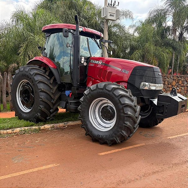 TRATOR CASE PUMA 205 - Ano 2013