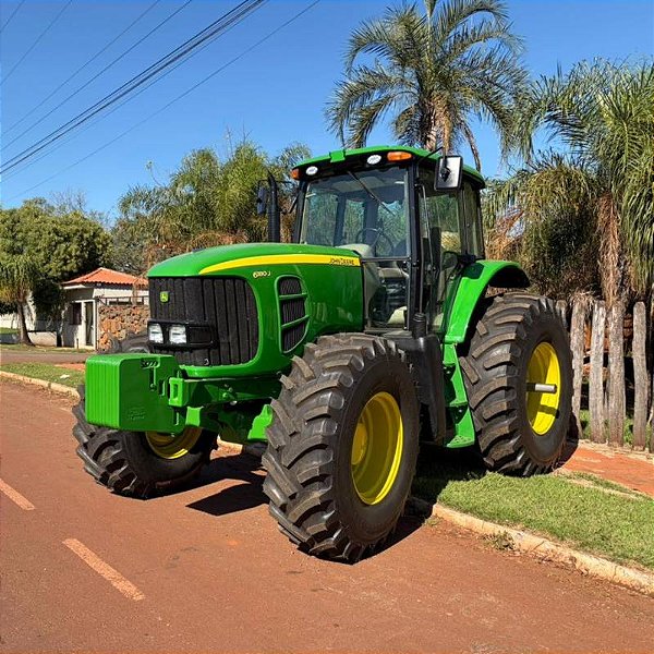 TRATOR JOHN DEERE 6180J - Ano 2016