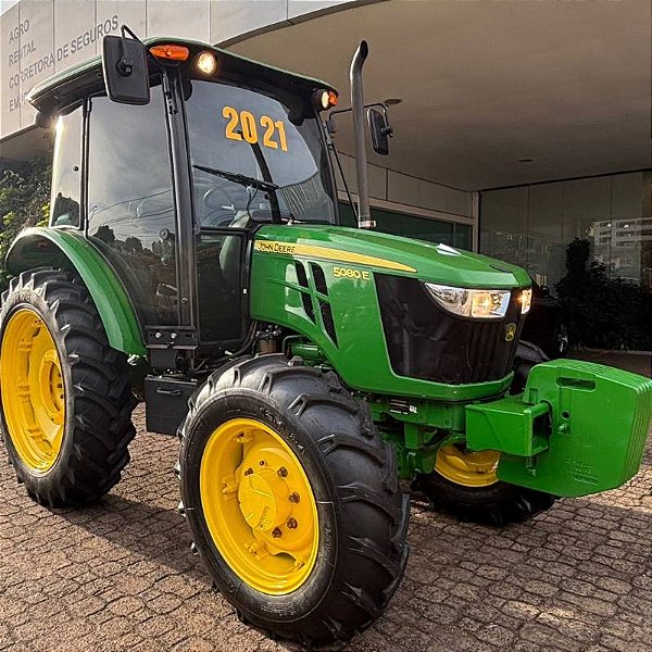 TRATOR JOHN DEERE 5080E - Ano 2021