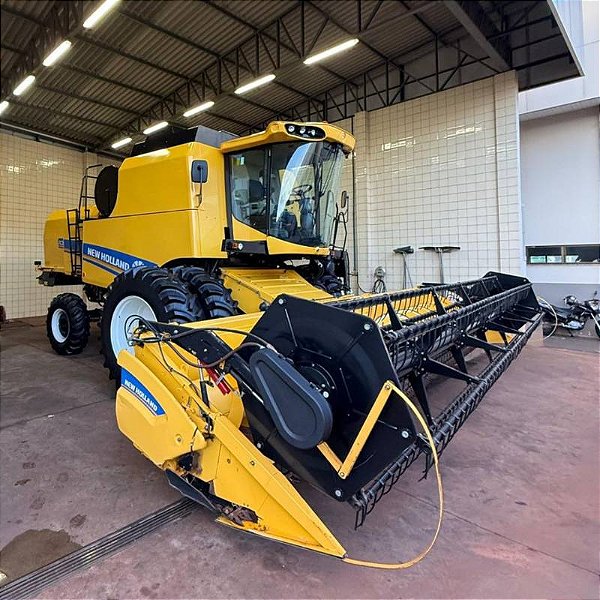 COLHEITADEIRA NEW HOLLAND TC 5.90 - Ano 2020
