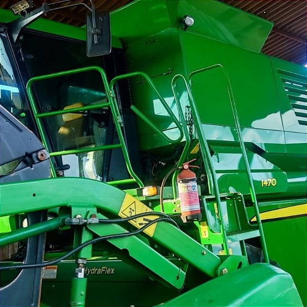 COLHEITADEIRA JOHN DEERE 1470 - Ano 2011