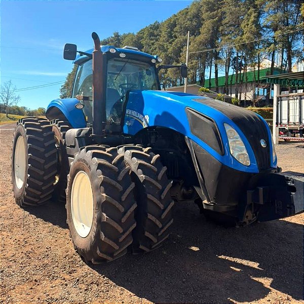 TRATOR NEW HOLLAND T8 295 - Ano 2014