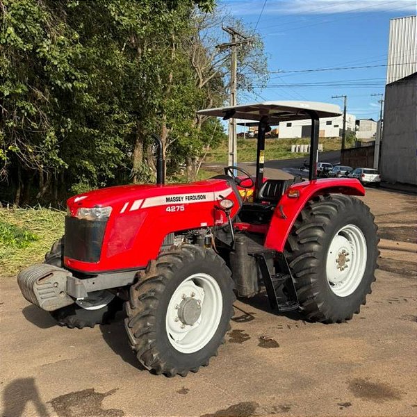 TRATOR MASSEY FERGUSON 4275 - Ano 2015